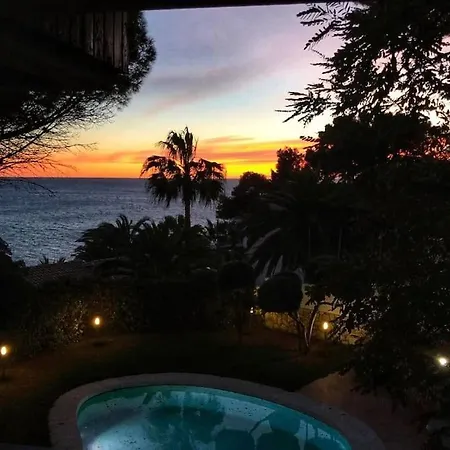 Luxurious La Paz: Beach, Port Aventura Golf Villa Salou