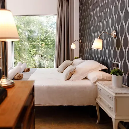 Luxurious La Paz: Beach, Port Aventura Golf Salou