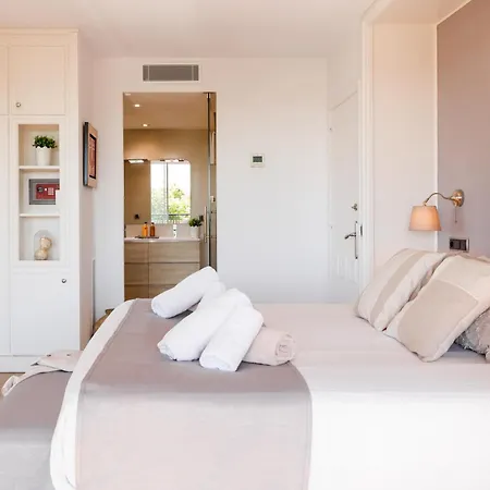 Luxurious La Paz: Beach, Port Aventura Golf Villa