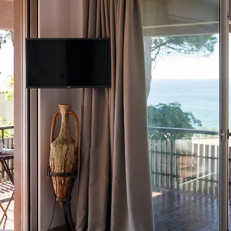 Luxurious La Paz: Beach, Port Aventura Golf Salou