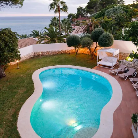 Luxurious La Paz: Beach, Port Aventura Golf